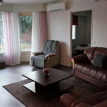 4 Bedrooms Near Center - Kranni Пори Екстериор снимка