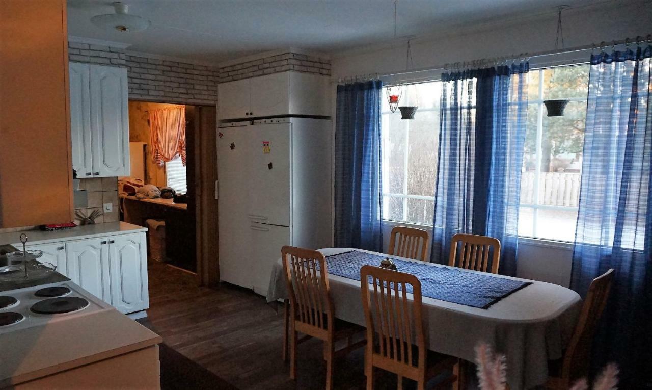 4 Bedrooms Near Center - Kranni Пори Екстериор снимка